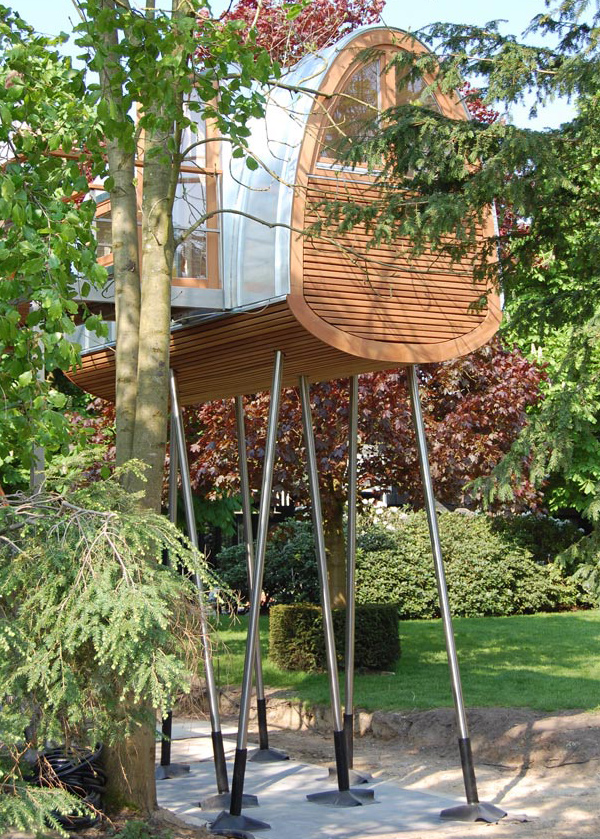froschkonig-stilt-house-treehouse-3.jpg