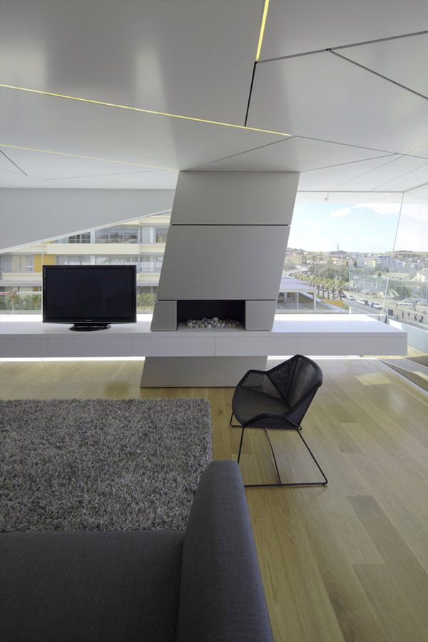 futuristic penthouse tops art deco building bondi beach 3