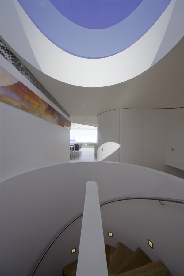 futuristic penthouse tops art deco building bondi beach 6