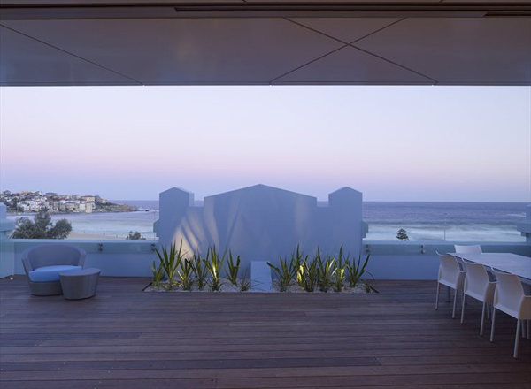 futuristic penthouse tops art deco building bondi beach 7