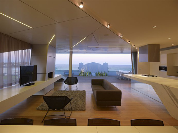 futuristic penthouse tops art deco building bondi beach 9