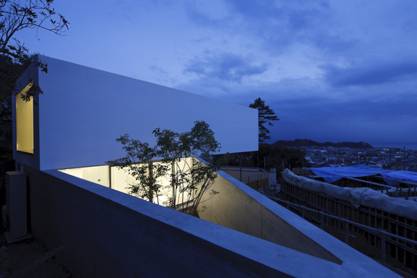 garden-house-design-with-pentagon-roof-1.jpg