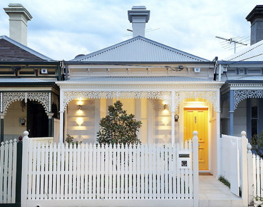 george residential 1 Modern “Little White House” in Albert Park, Australia ... with traditional Victorian look