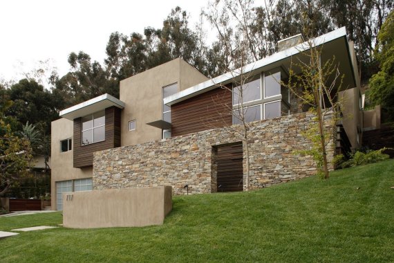 hillclimber house 1 Beautiful Home “Climbs” the Pacific Pallisades – Hillclimber House by Kovac Architects