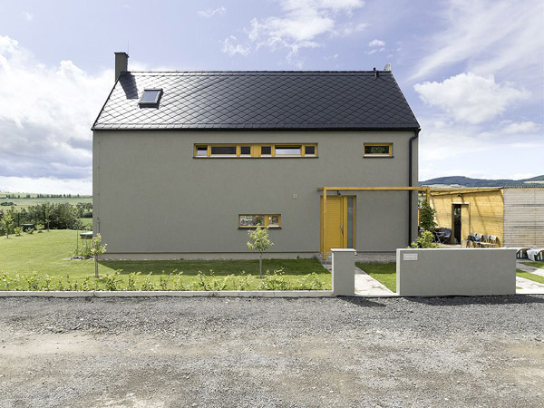 Humble Home Design: Rustic Czech Architecture
