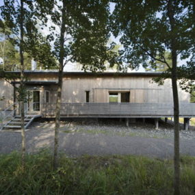 Contemporary Finnish Cottage – four-season home in Fiskars, Finland