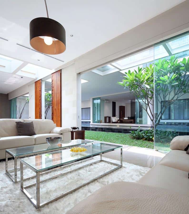indonesian-zen-house-with-detailed-garden-filled-interior-14-living-room-table.jpg