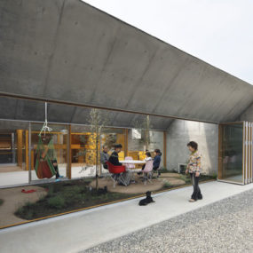 Inside Outside Architecture in Urban Japan
