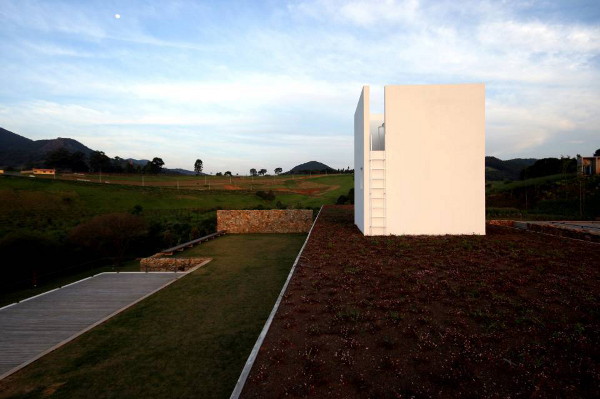 Ranch House Design in Brazil – Juanopolis, Sao Paolo – by Una Arquitectos