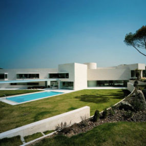 Luxury Spanish House – Courtyard Home Design