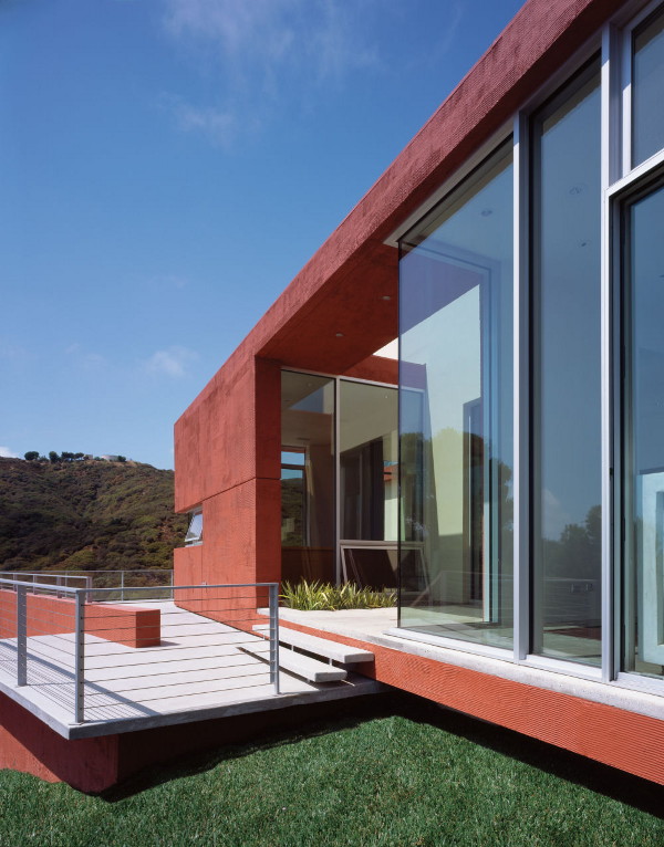 malibu 5 house 2 Modern Beach House in Malibu Features Sustainable Design