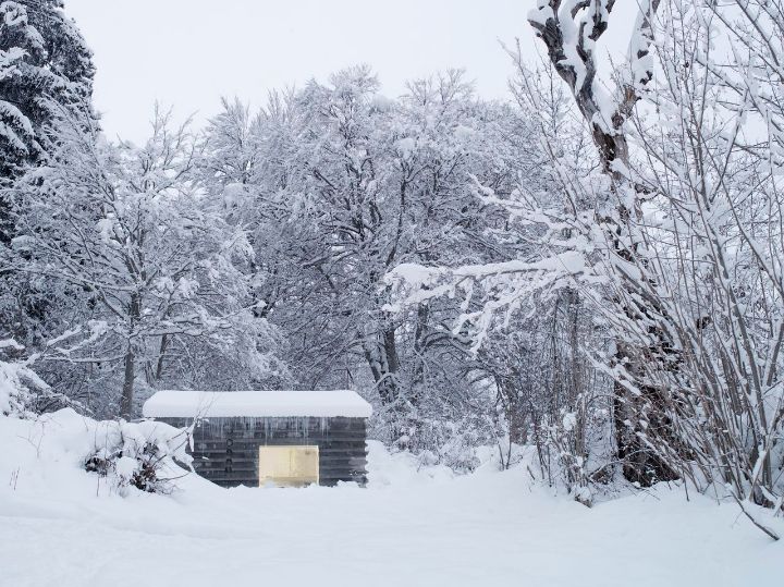 minimalist-concrete-alpine-cabin-2-side.jpg