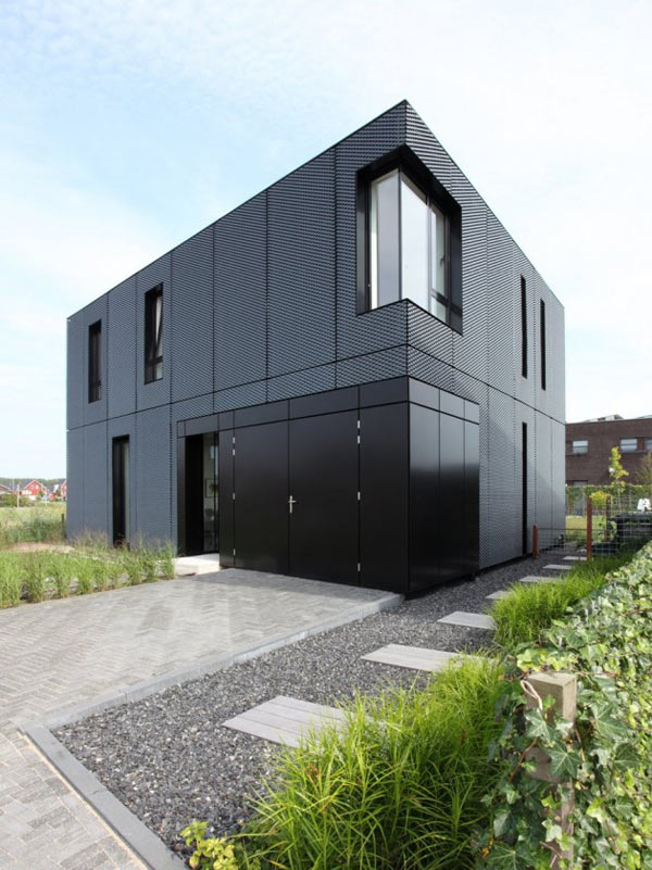 modern-aluminum-home-ever-changing-facade-interior-1.jpg
