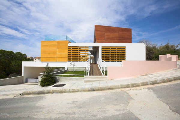 modern cyprus architecture artfully divided house 1