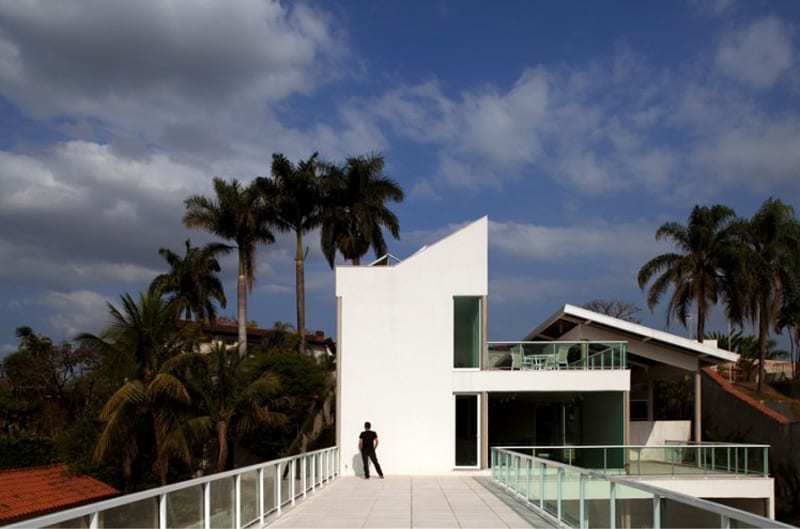 modern-resort-style-home-of-geometry-and-glass-2.jpg