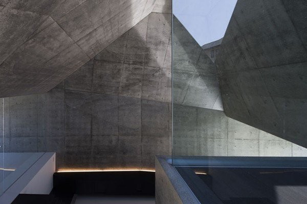 modern-shape-architecture-japanese-gallery-house-5.jpg