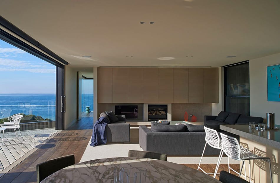 modern-wood-and-glass-australian-beach-house-3.jpg