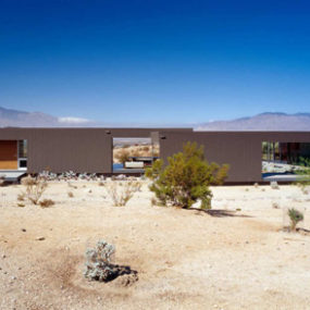Modular Desert House in California