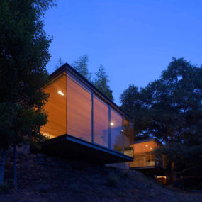 Nature Inspired Tea Houses Cantilevered Over the Valley