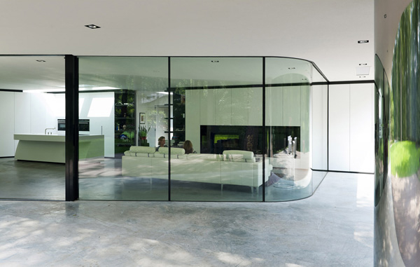 netherlands glass house 2 Netherlands Glass House with Future Forward Flair