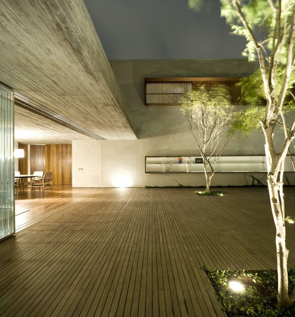 patio-home-architecture-brazil-2.jpg