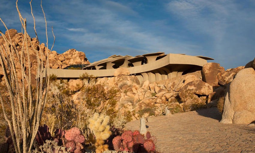 ribcage-skeleton-house-unearthed-in-the-desert-for-sale-5.jpg