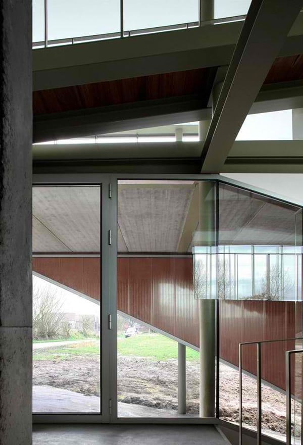 sloping-roof-house-design-belgium-11.jpg