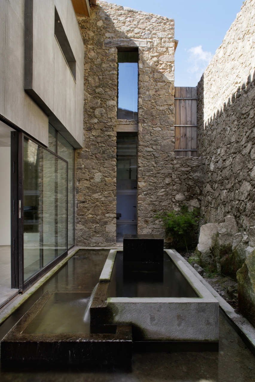 spanish-stable-turned-contemporary-stone home-8.jpg