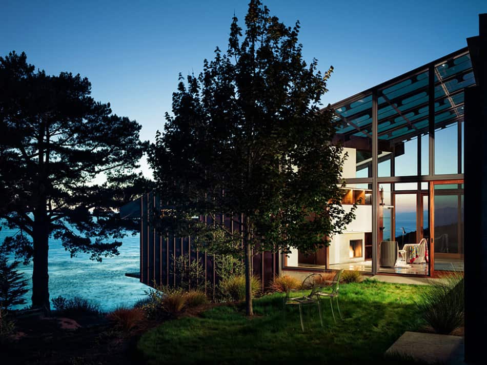 spectacular-glass-and-copper-cliff-house-in-big-sur-california-16.jpg