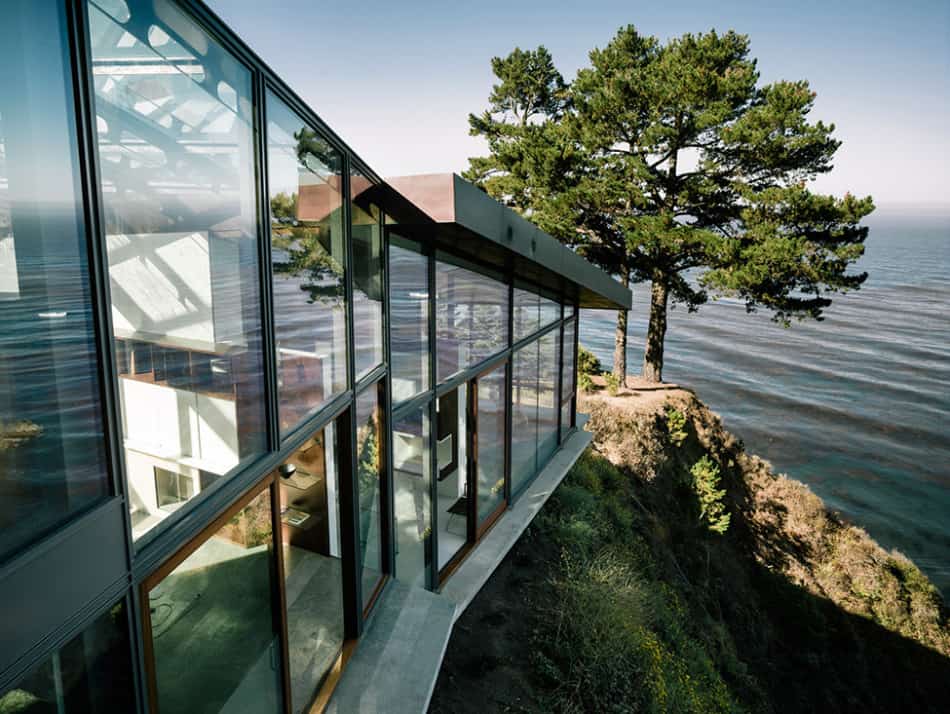 spectacular-glass-and-copper-cliff-house-in-big-sur-california-5.jpg