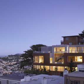 Thoughtful T House Design Overlooking San Francisco