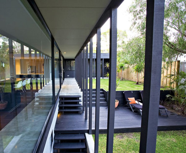 timber home designs australian beach house 4 Modern Waterfront Home   Timber Design in Australia