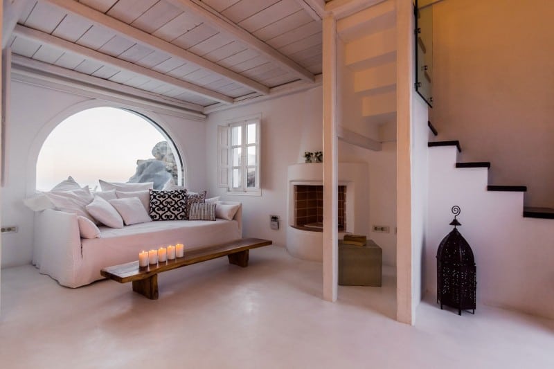 traditional greek island villa with contemporay details 9
