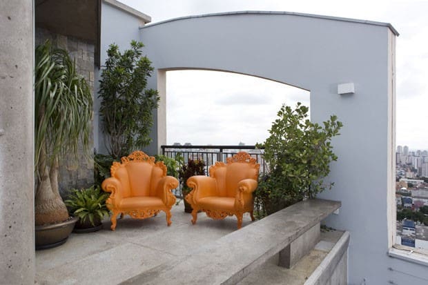 triplex-reconfigured-trilevelhome-ultra-modern-touches-9-terrace.jpg