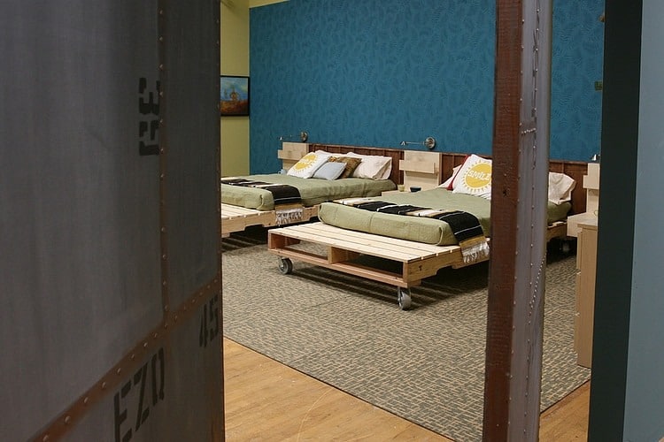 real-world-set-design-real-world-inspiration-15-bedroom.jpg