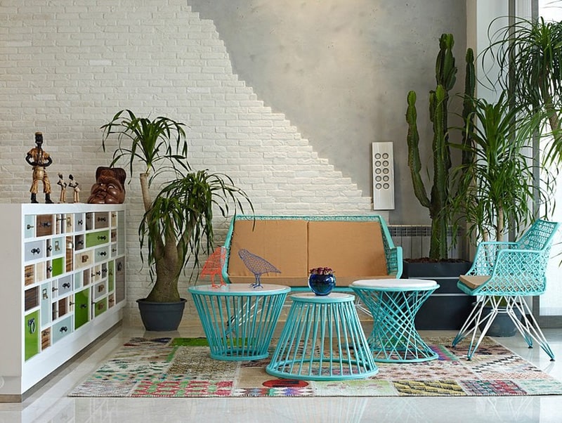 eclectic interior splashed in colorful furniture and art 4