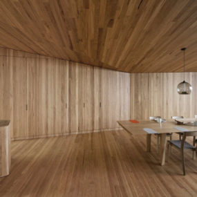 The Wood and The Ocean: Beach House Interiors by John Wardle Architects