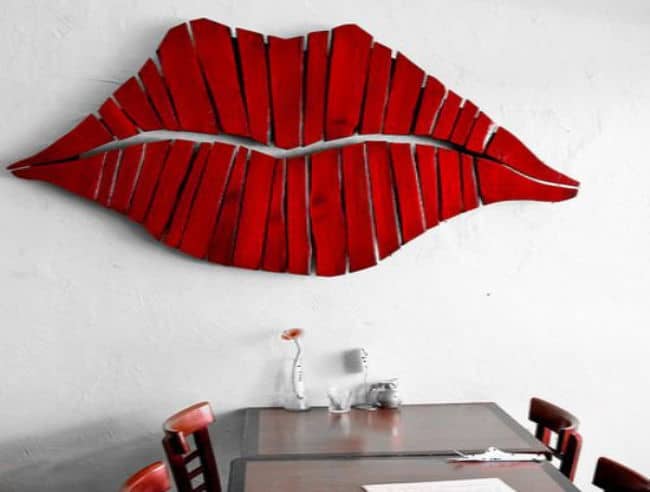 https://cdn.trendir.com/wp-content/uploads/old/interiors/2016/01/21/2c-red-lips-diy-wall-decor-accent.jpg