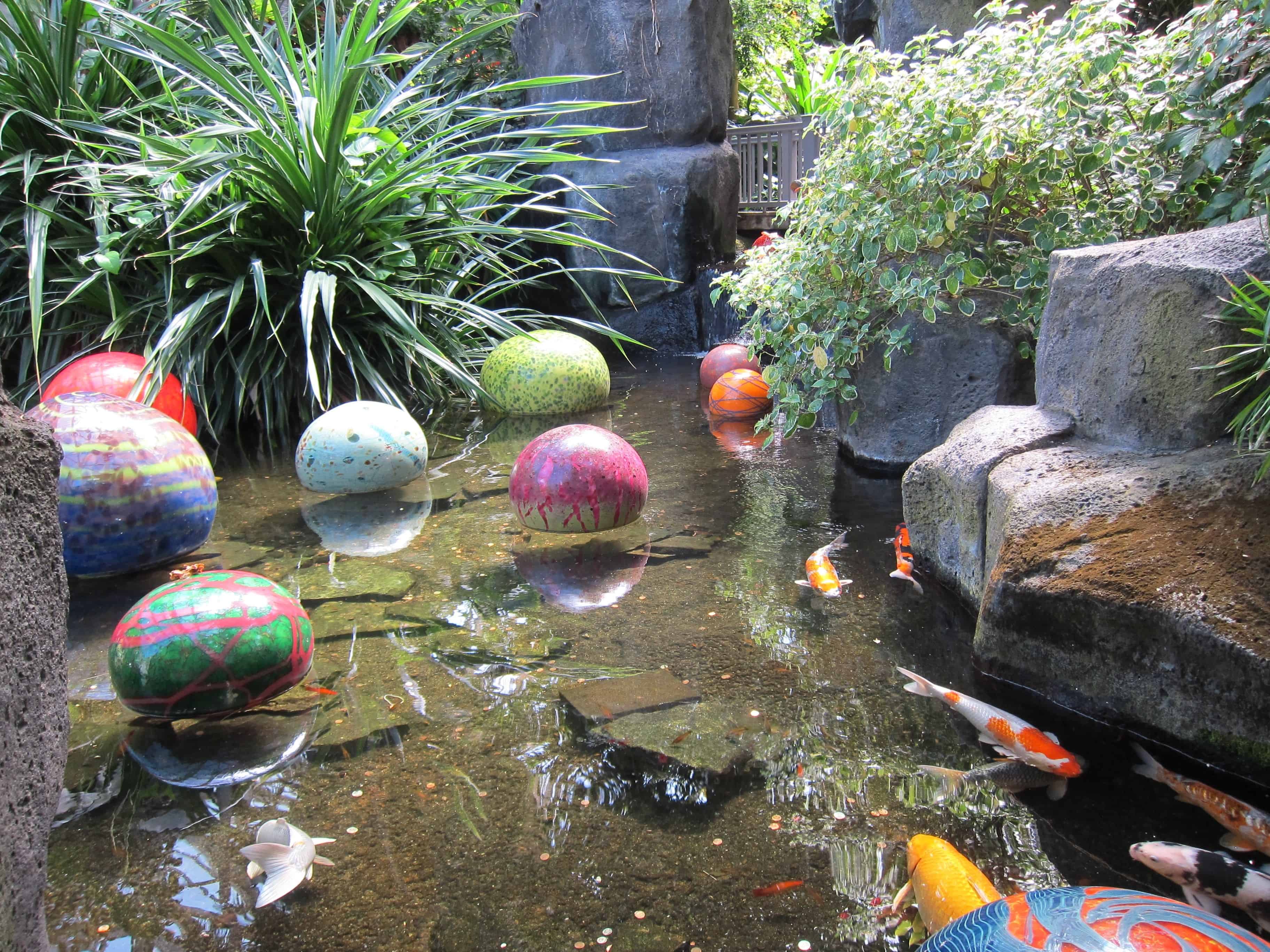 koi-ponds-and-water-gardens-for-modern-homes-32.jpg