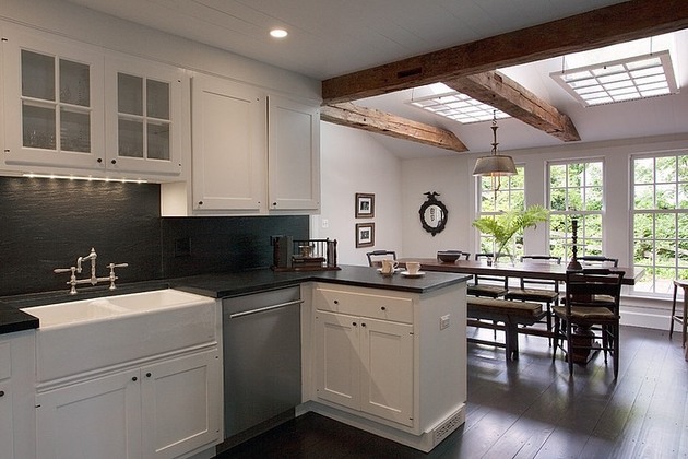 casually-elegant-historic-home-3-kitchen.jpg