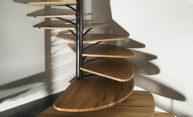 oak-spiral-staircase-metal-backbone-4-shadows.jpg