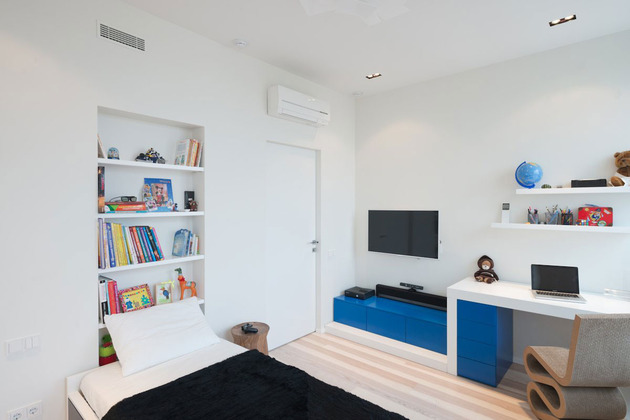 stunning-minimalist-apartment-creatively-rethinks-form-function-4-child-bed.jpg