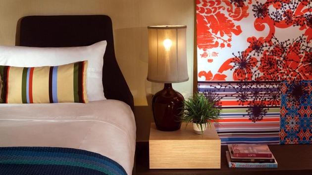 bold-colour-natural-materials-cozy-interiors-22-bed.jpg