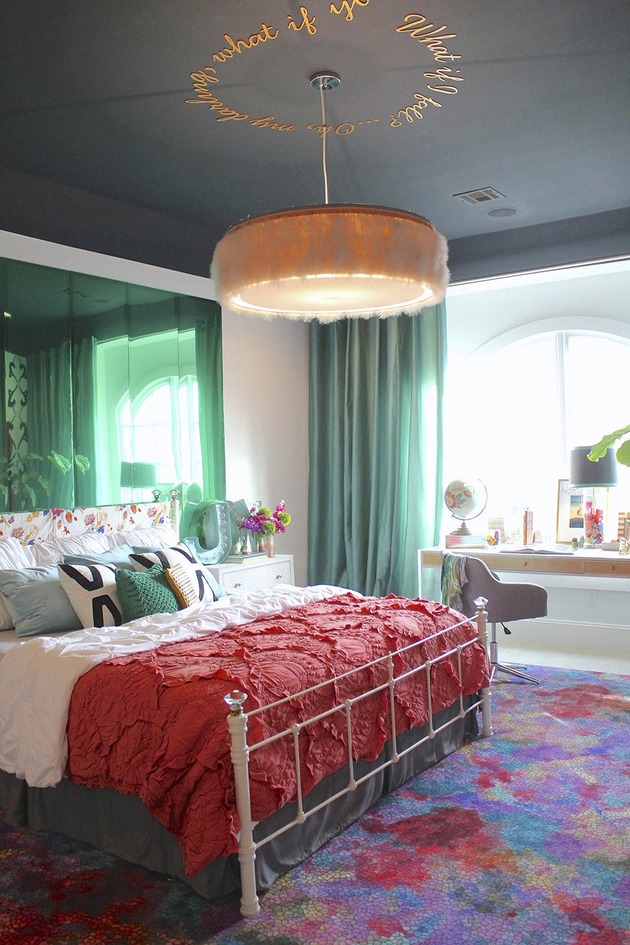 maximalist-bedroom-featuring-green-mirrored-wall-and-dancers-3.jpg