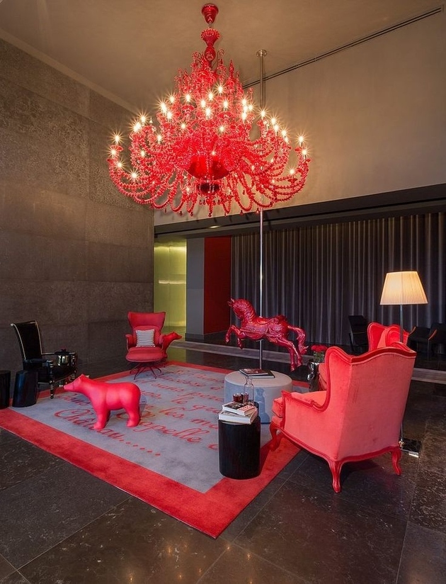 5a-awesome-red-chandelier.jpg
