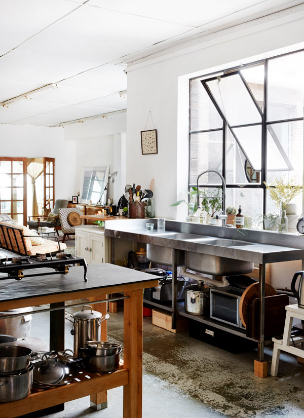 industrial-style-kitchen-for-foodies-with-good-taste-design-files.jpg