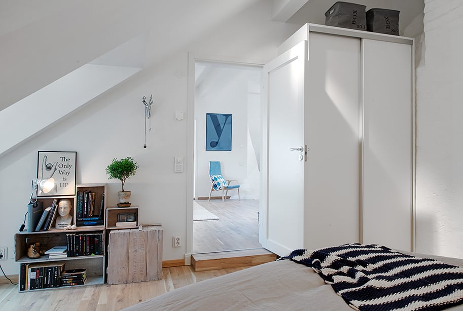 cozy-apartment-scandinavian-style-bedroom-1.jpg
