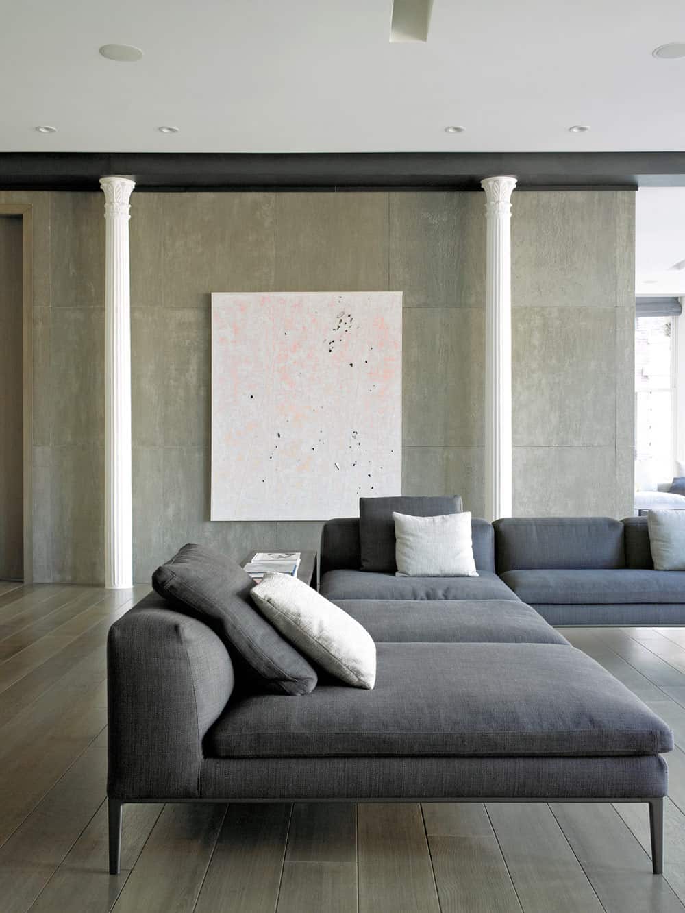 eclectic-ny-loft-combines-classical-columns-and-concrete-walls-2.jpg