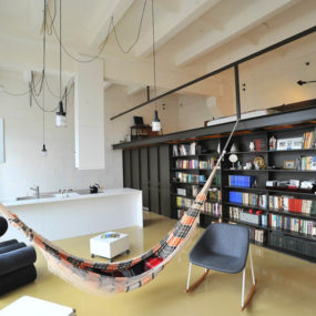 Factory Loft With An Integrated Hammock And A Mezzanine