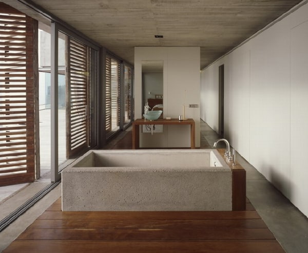 flowing-interior-design-concrete-glass-2.jpg